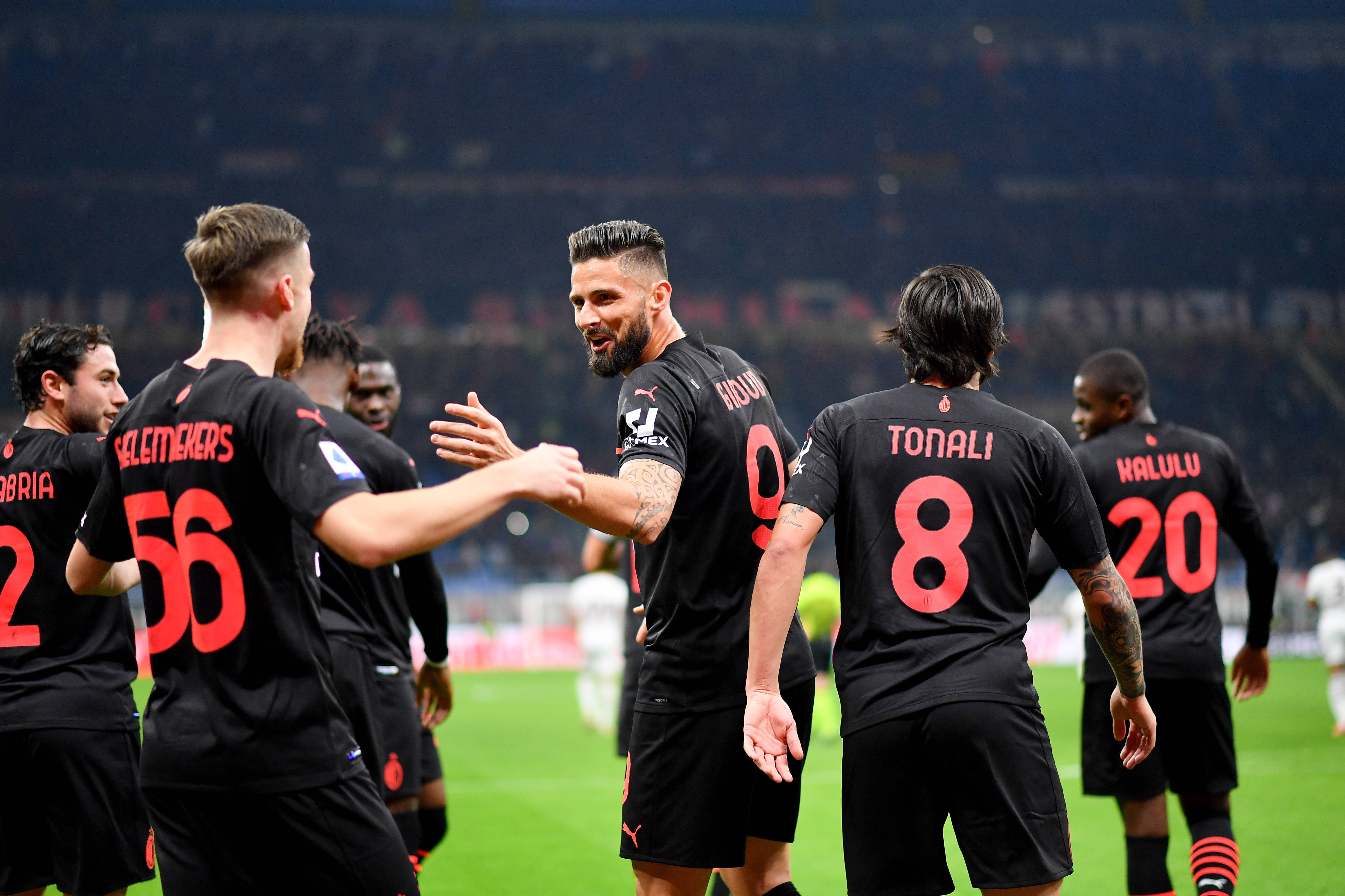 南昌马术俱乐部骑手包揽武汉马运会场地障碍60-80CM级别个人赛冠亚军