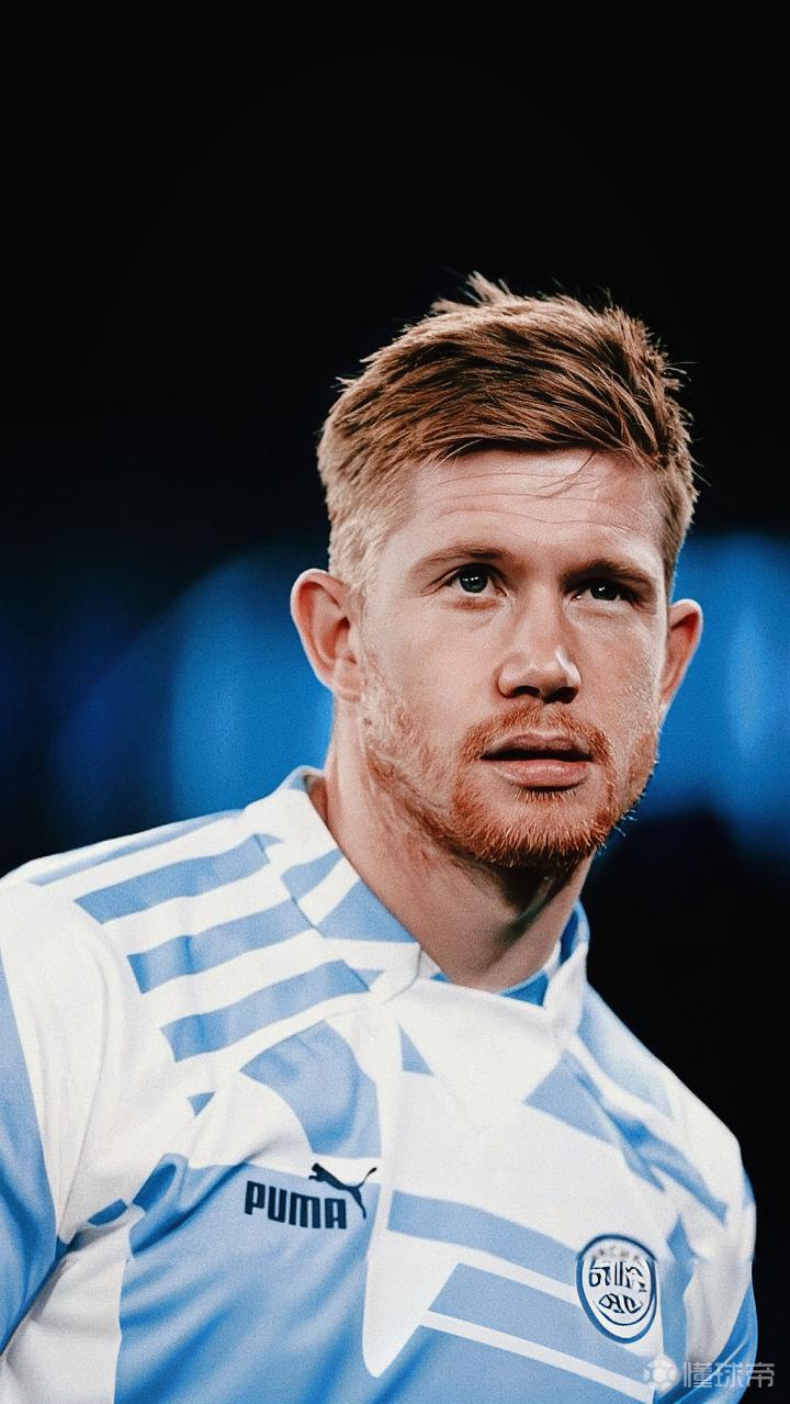 罗马诺：拜仁将与凯恩谈续约，现阶段谈论转会巴萨还为时过早（罗马诺：拜仁计划与凯恩商谈续约，目前讨论转会巴萨仍为时尚早）