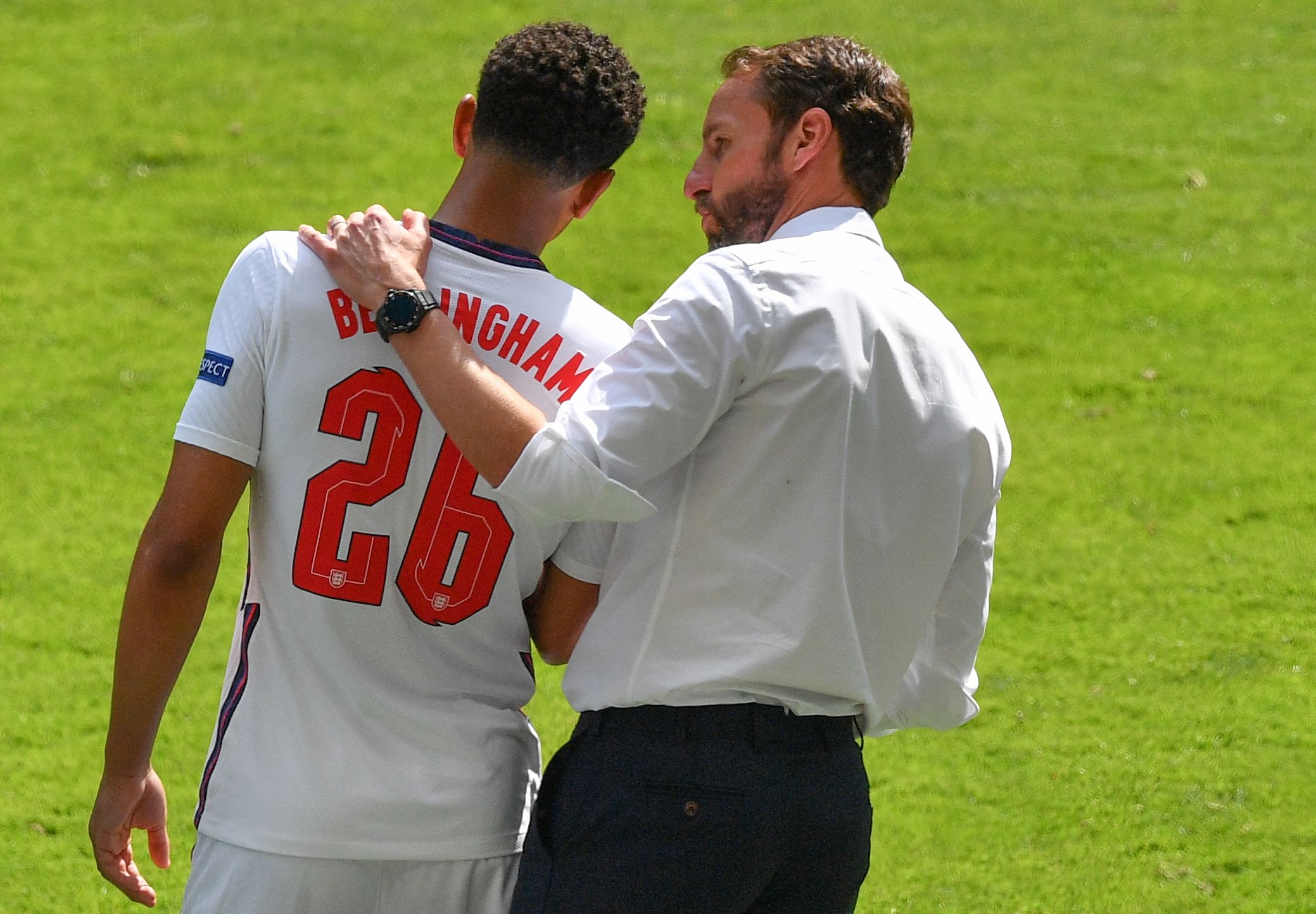 友谊赛战报：雷纳、巴洛贡分别破门，美国2-1巴拉圭（热身赛速递：雷纳、巴洛贡各建一功，美国2-1击退巴拉圭）