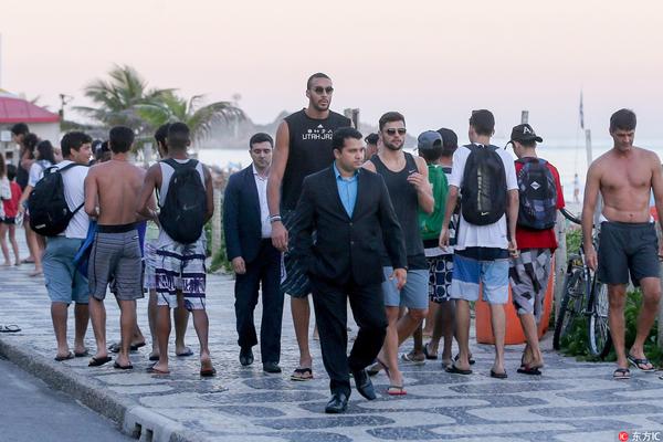 队报法国海外球员欧冠之夜：射手盛宴