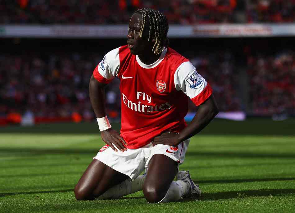 肖赧谈中超赛程安排：倒数第二轮不同时开球这一点就挺业余（肖赧批评中超赛程：倒数第二轮未同时开球显得很业余）