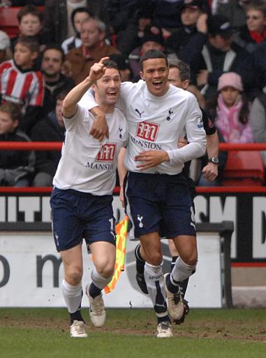 曼联客场险胜切尔西红魔重回榜首