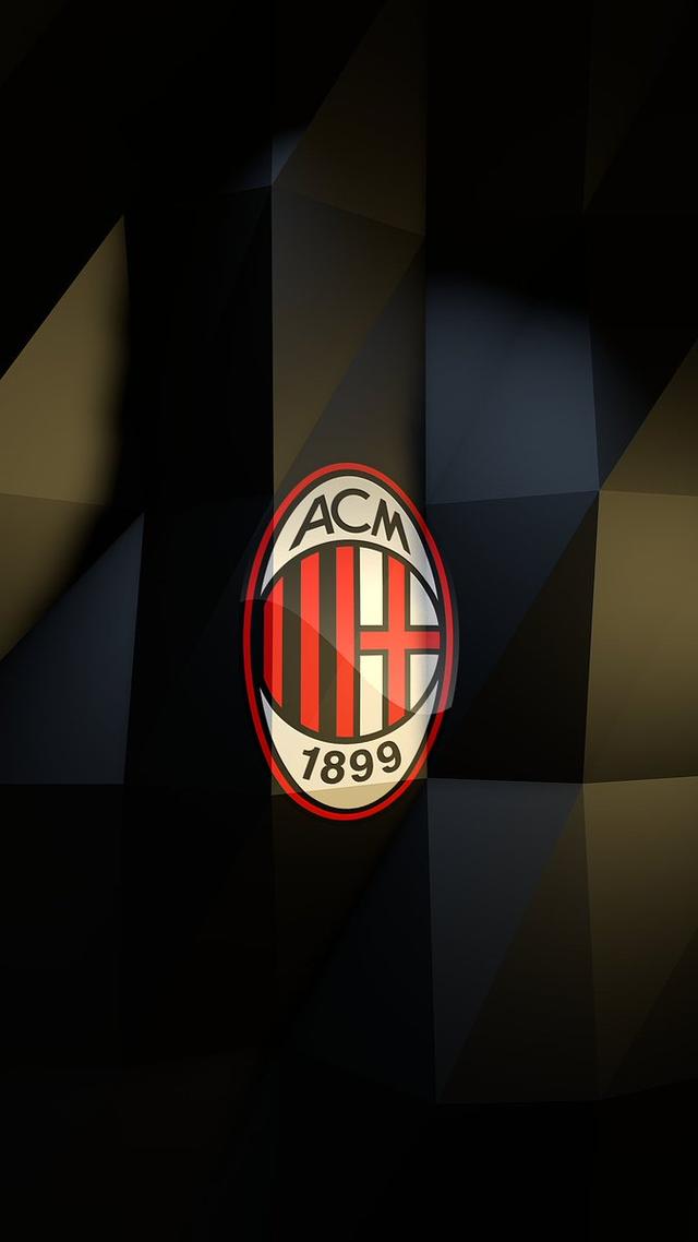 巴塞罗那迎战特内里费：女子足球联赛的巅峰对决（女足联赛焦点战：巴塞罗那对阵特内里费）