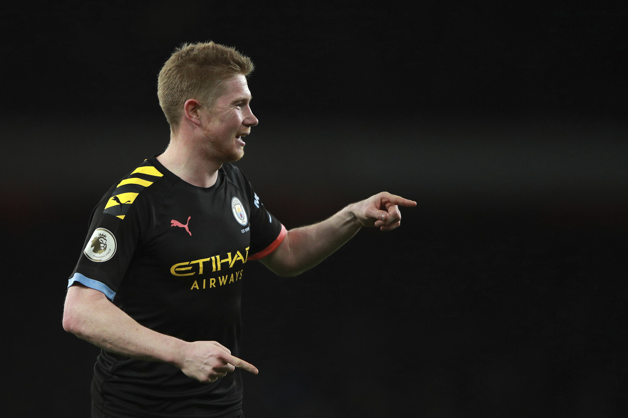 圆神闪击难救主，费兰半场帽子戏法，巴萨5-3贝蒂斯豪取六连胜