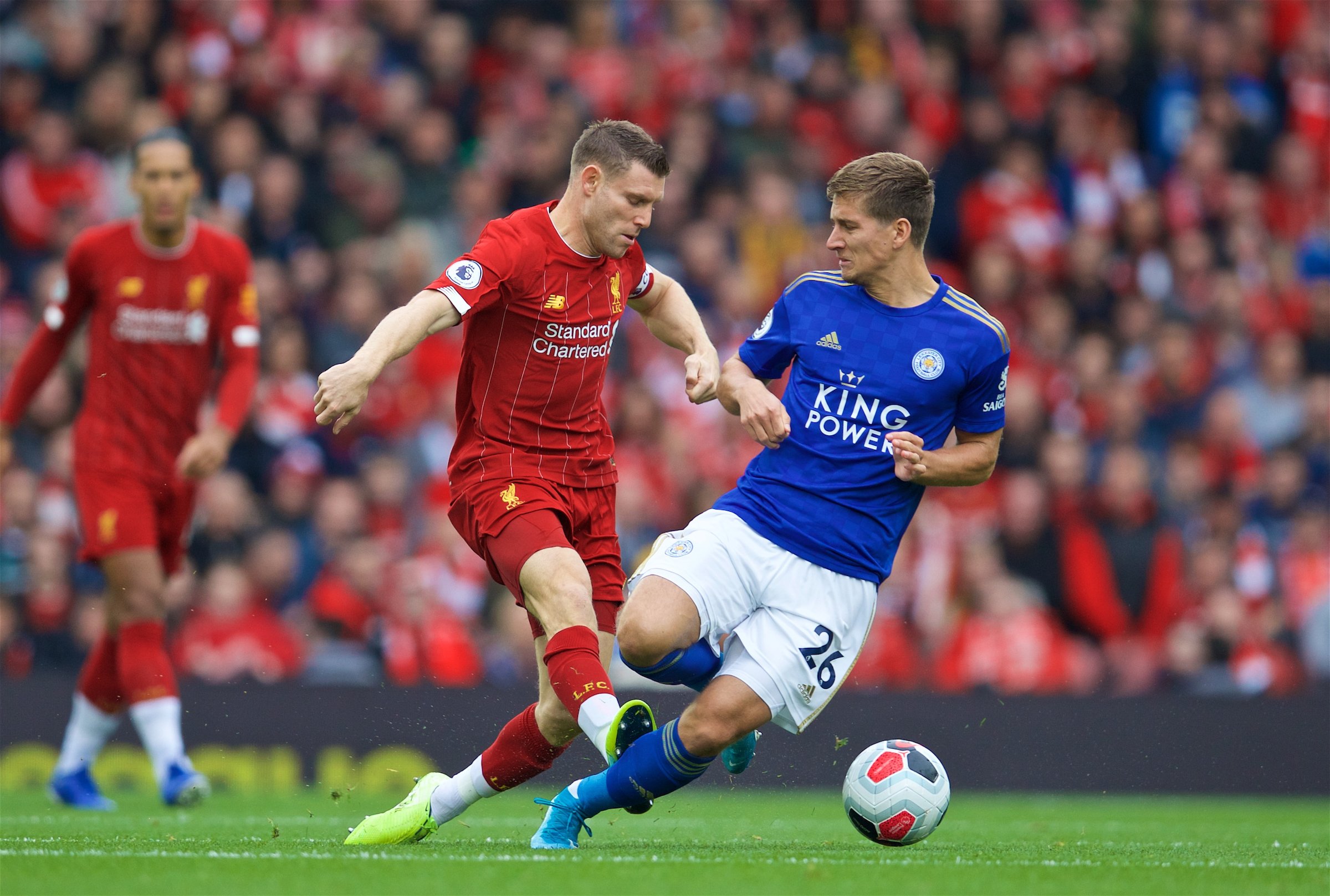 曼联求购20岁左路好手遭拒 或再报价4000万欧元（曼联求购20岁左翼新星被拒 或再出价4000万欧元）